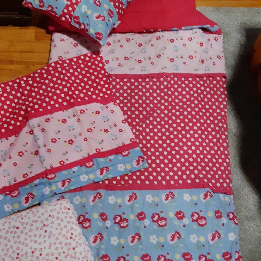 Twin Comforter Set - Picture 2 of 2